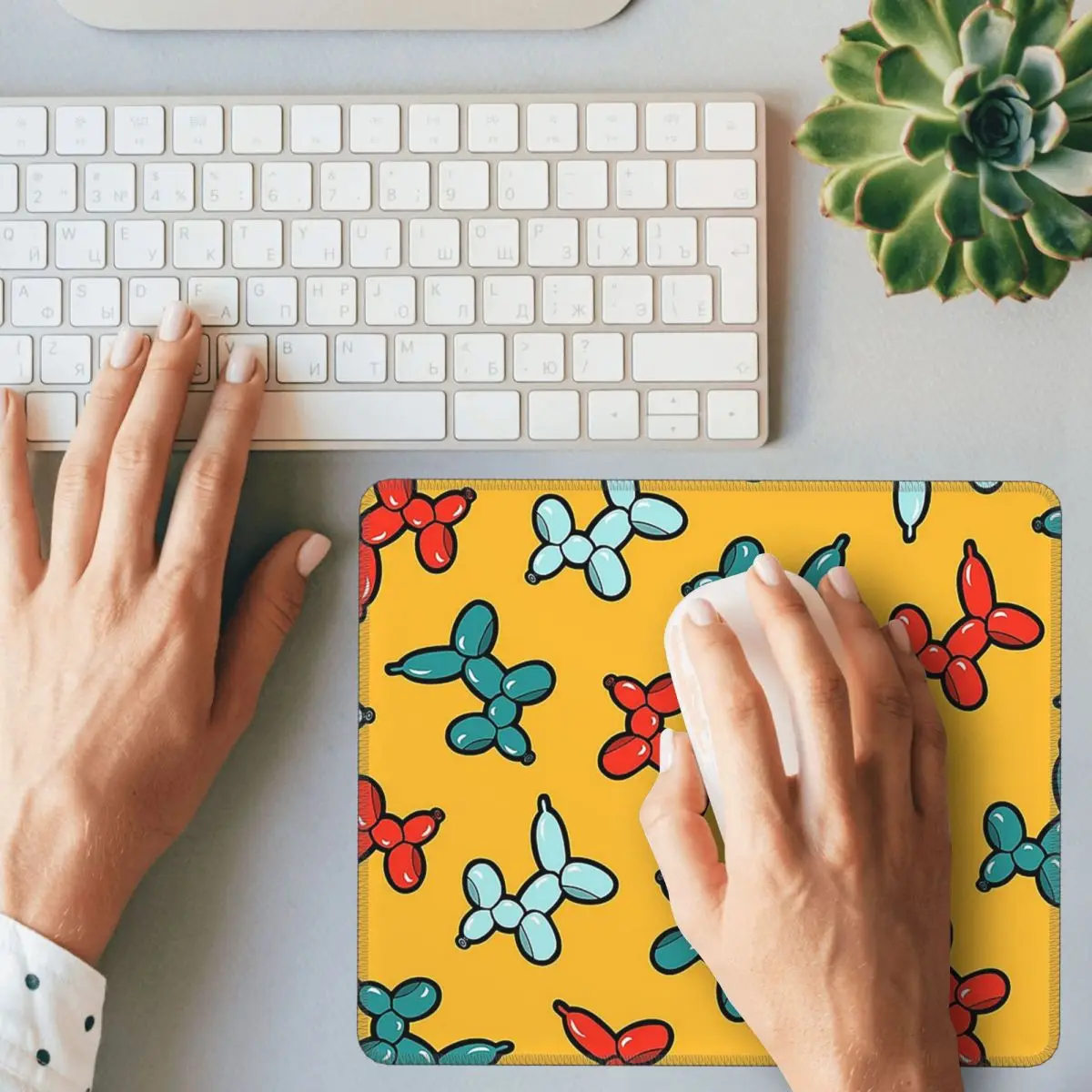 Balloon Animal Dogs Pattern In - đánh giá và giá Yellow Laptop Accessories